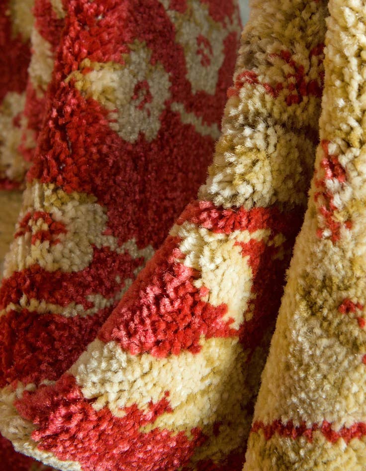 Detail image of  7' x 10' Chelsea Rug