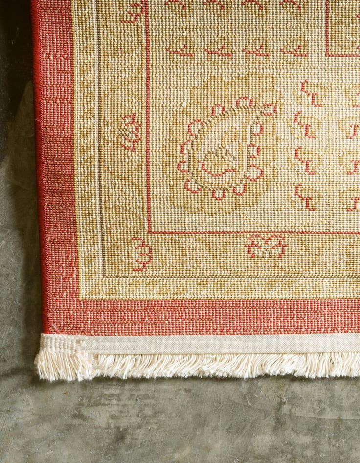 Detail image of  3' 3 x 5' 3 Chelsea Rug