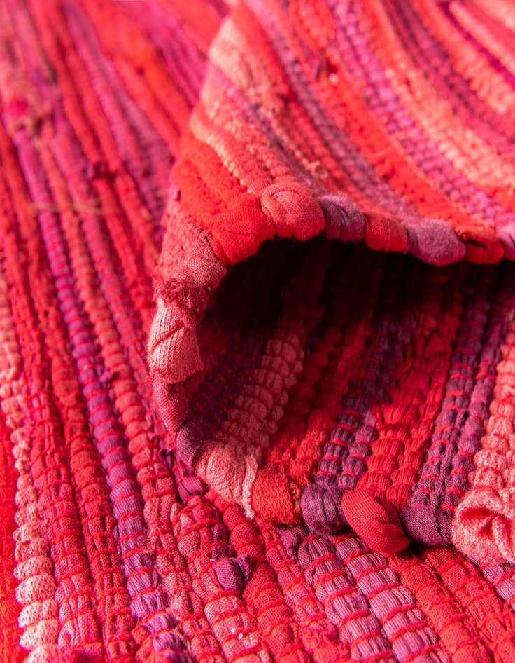 Detail image of  2' 2 x 3'  Hand Woven Chindi Cotton Rug