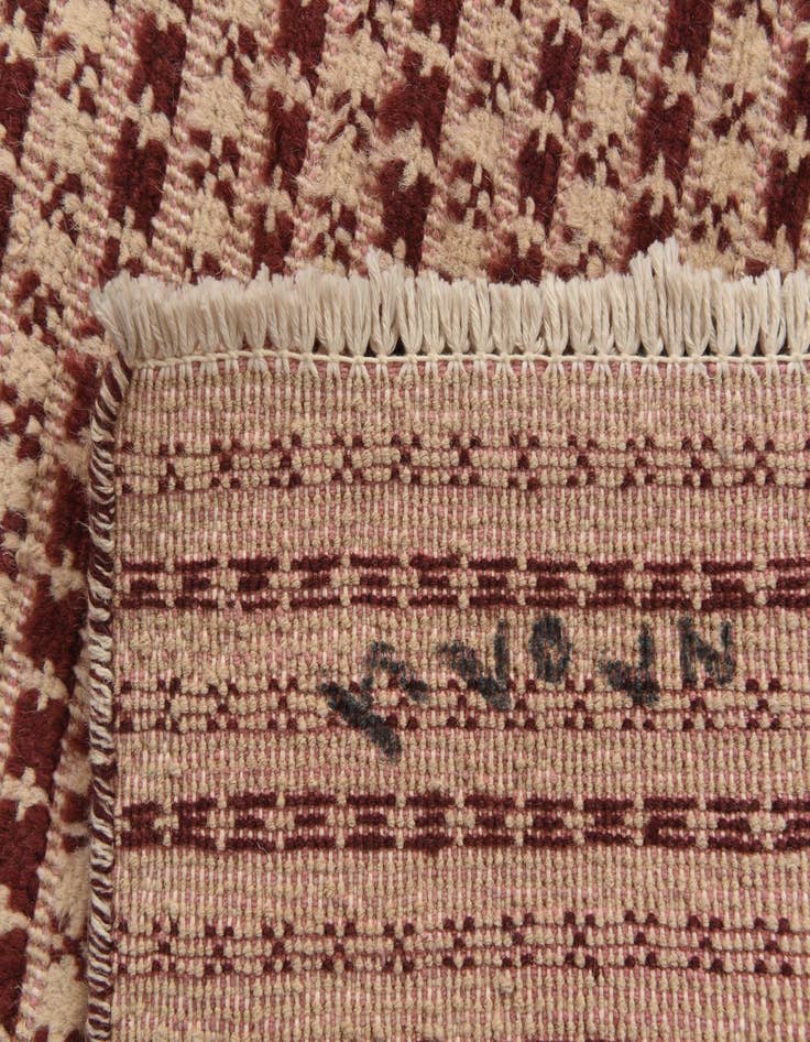 Detail image of  6' x 9' 1  Hand Knotted Darya Wool Rug