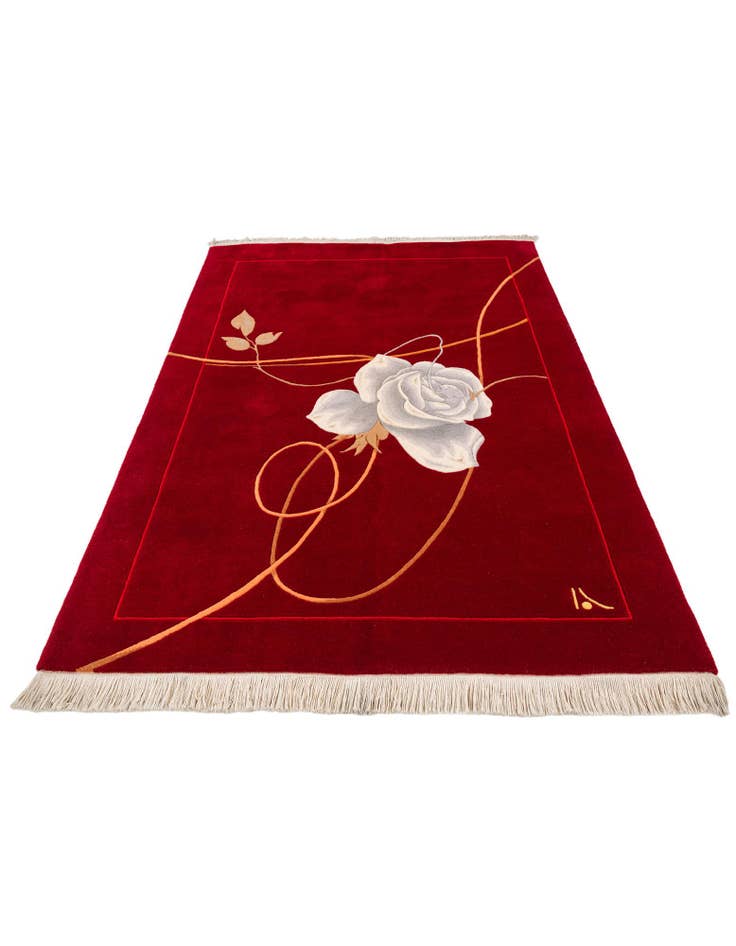 Detail image of  4' x 5' 11  Hand Knotted Darya Rug