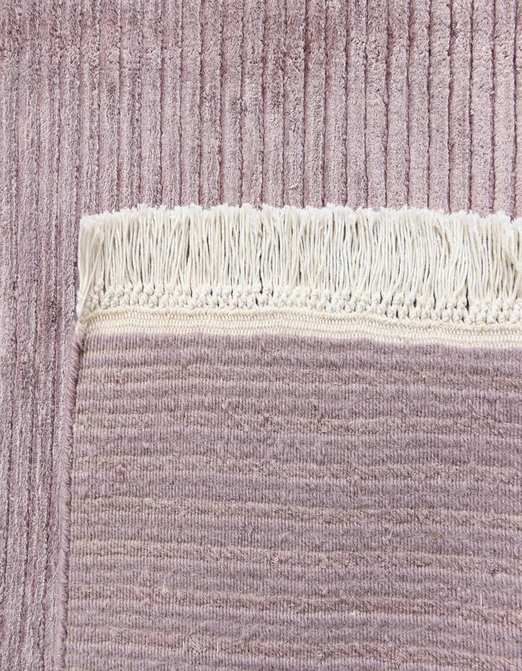 Detail image of  4' 10 x 6' 8 Darya Rug