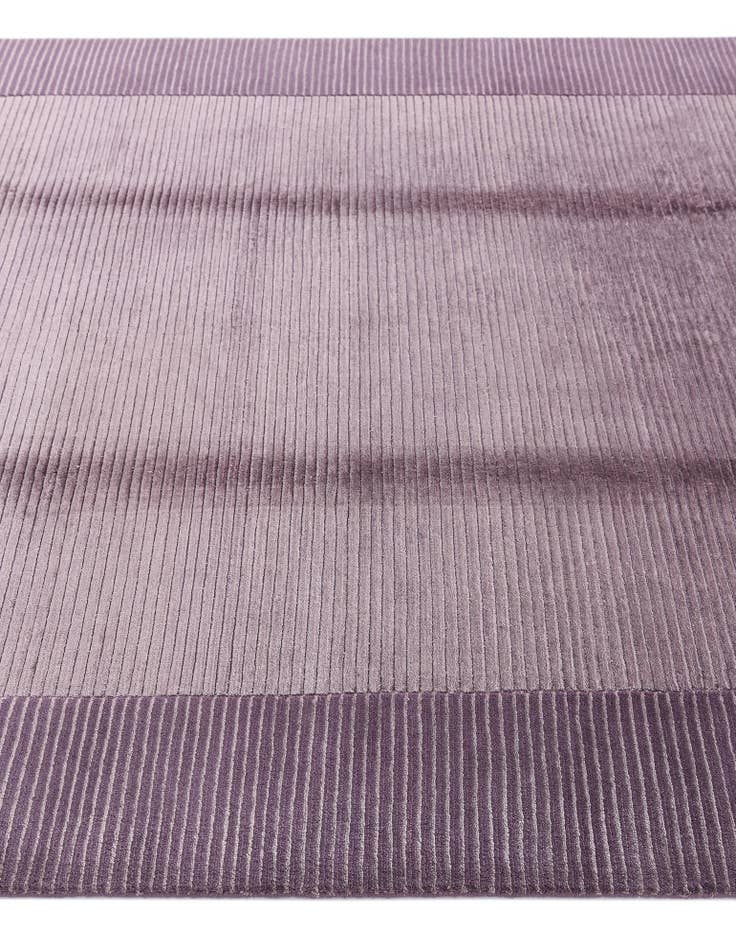 Detail image of  5' 6 x 8' Darya Rug