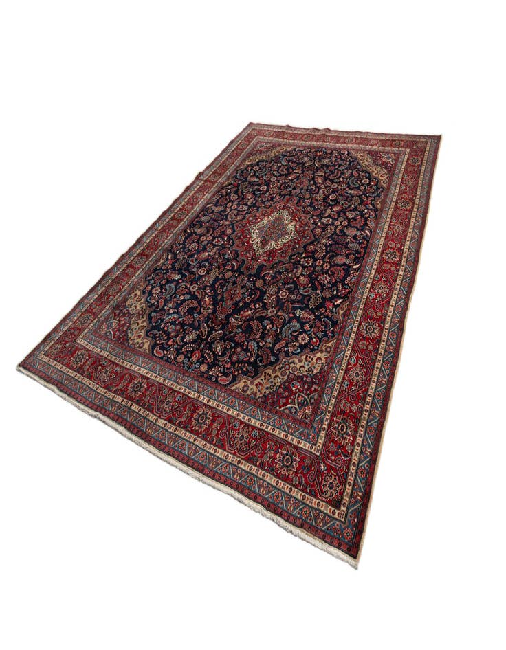 Detail image of  10' 1 x 13' 8 Djosan Wool Rug