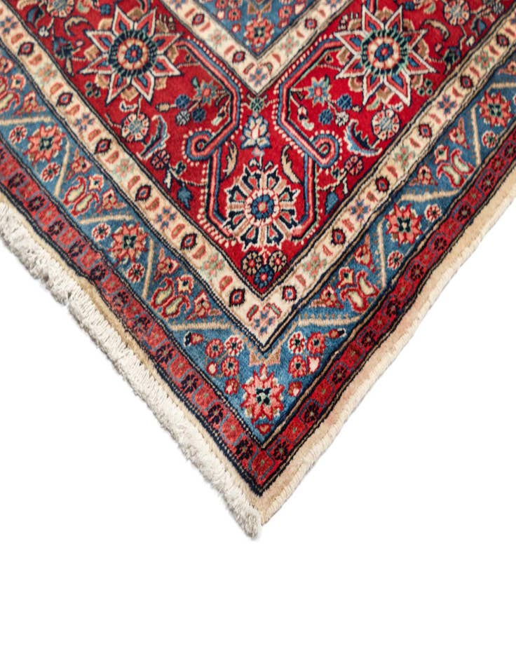 Detail image of  10' 1 x 13' 8 Djosan Wool Rug