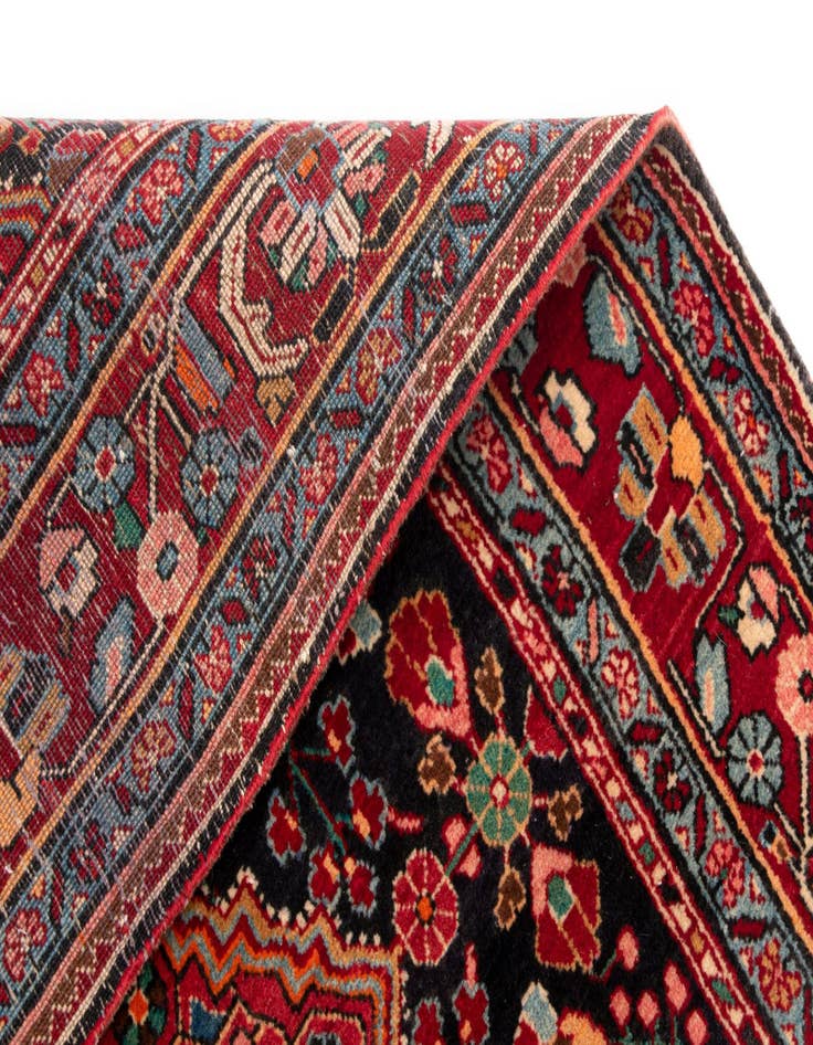 Detail image of  4' 6 x 7' 1 Djosan Rug