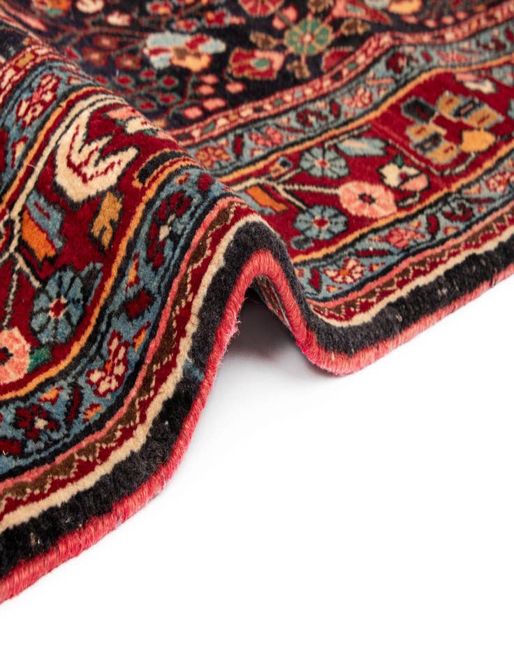 Detail image of  4' 6 x 7' 1 Djosan Rug