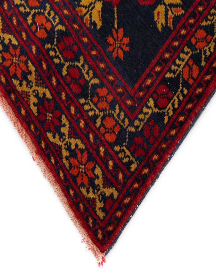 Detail image of  1' 8 x 4' 11  Hand Knotted Door surround Wool Rug