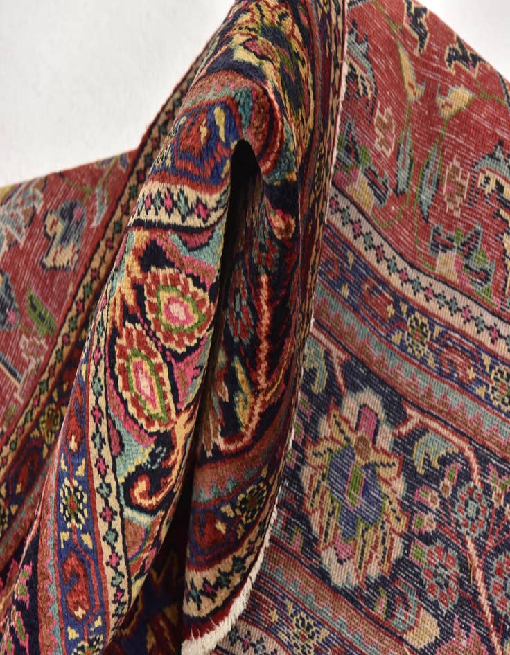 Detail image of  6' 9 x 9' 10  Hand Knotted Farahan Persian Wool Rug