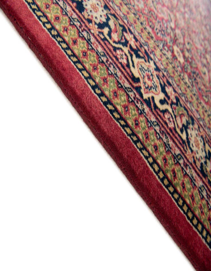 Detail image of  5' 4 x 9' 10  Hand Knotted Farahan Wool Rug