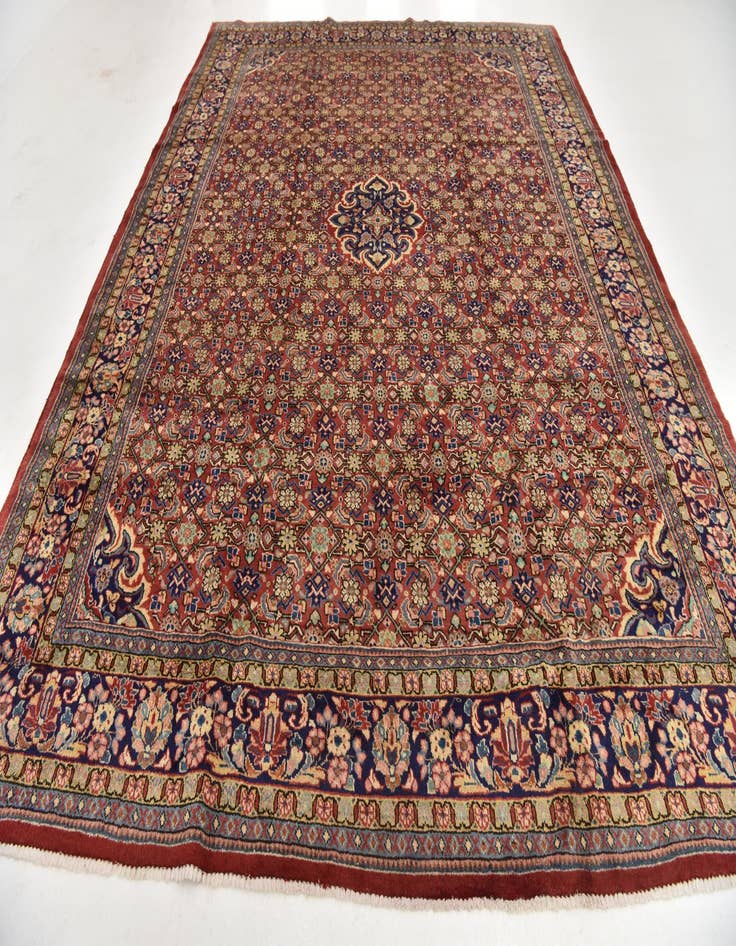 Detail image of  10' x 13' 3  Hand Knotted Farahan Persian Wool Rug