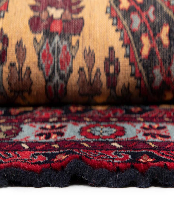 Detail image of  5' 3 x 8' 6 Georgian Wool Rug