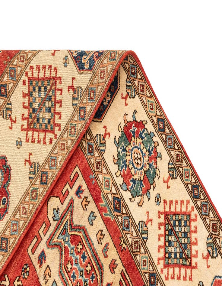 Detail image of  8' x 11' 4 Ghazni Diyar Rug