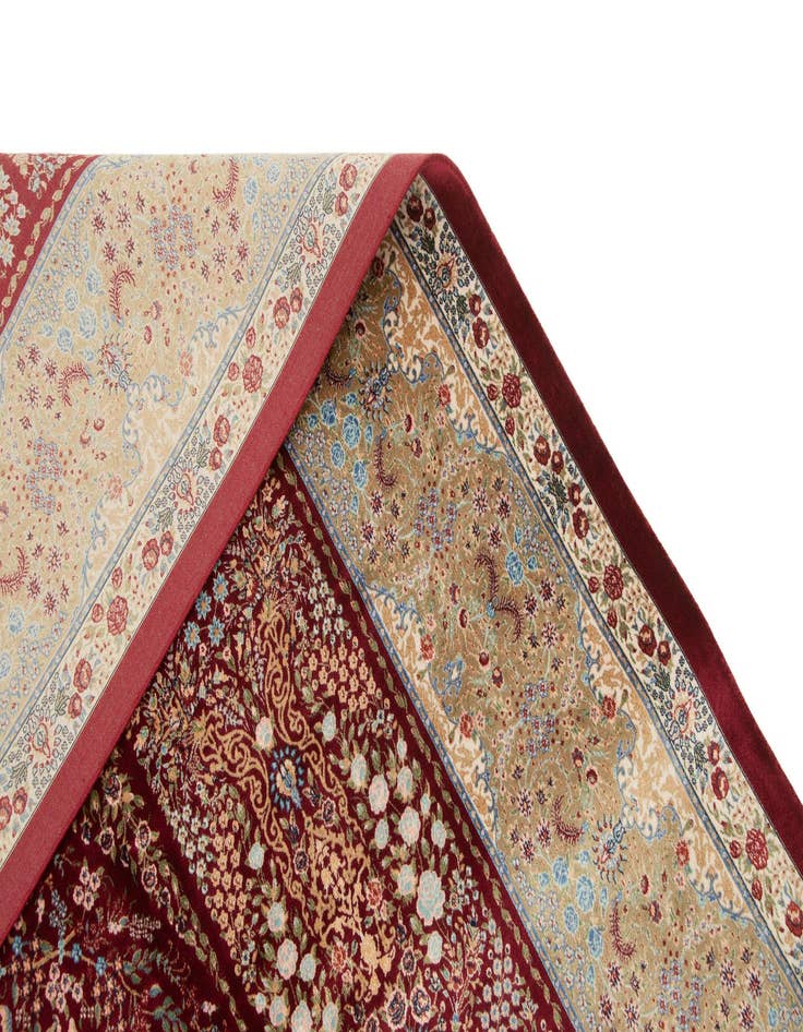 Detail image of  4' 9 x 7' 5 Ghom Design Rug