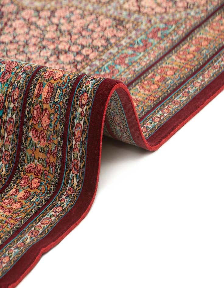 Detail image of  3' 3 x 4' 9 Ghom Design Rug