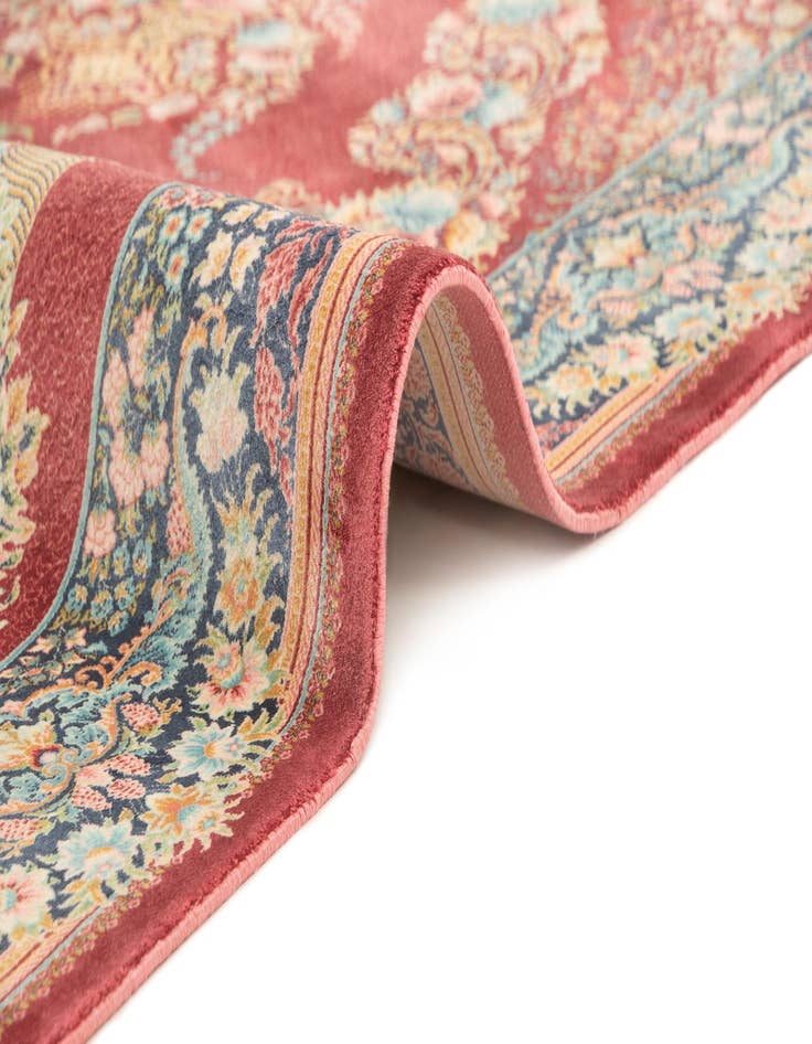 Detail image of  3' 3 x 4' 9 Ghom Design Rug