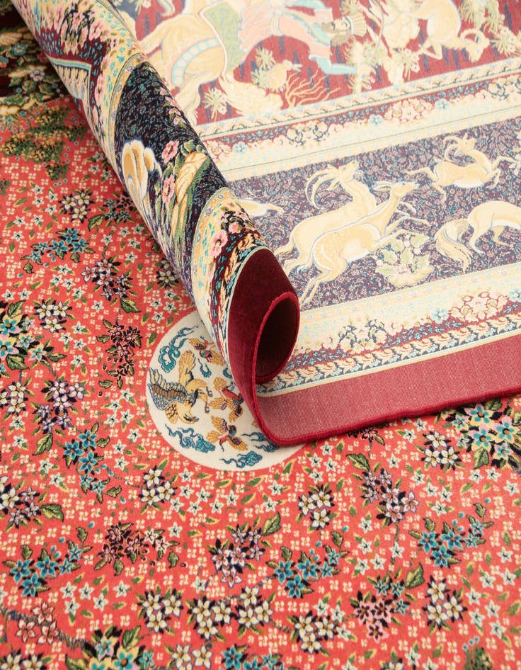 Detail image of  6' 6 x 9' 9 Ghom Design Rug