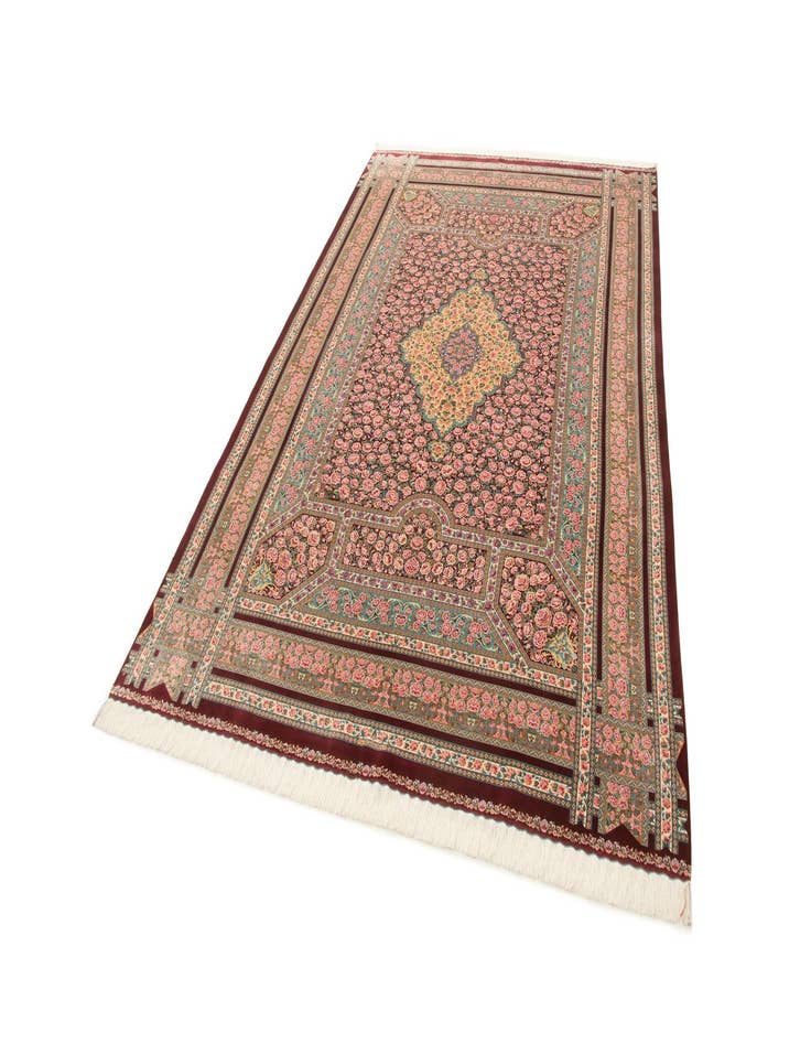 Detail image of  6' 6 x 9' 8 Ghom Design Rug