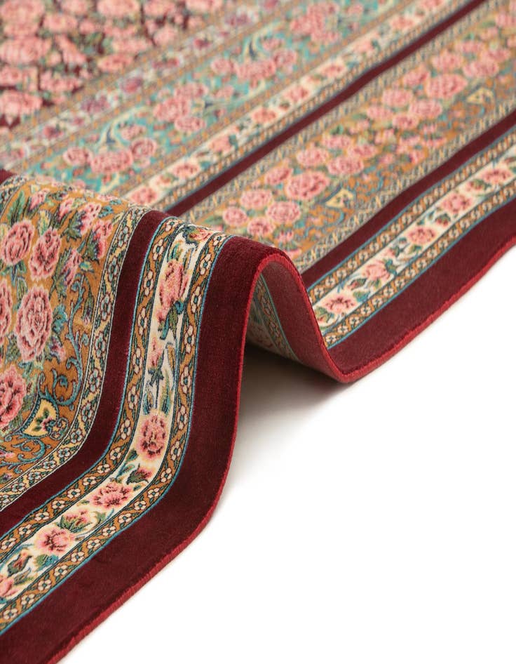 Detail image of  6' 6 x 9' 8 Ghom Design Rug