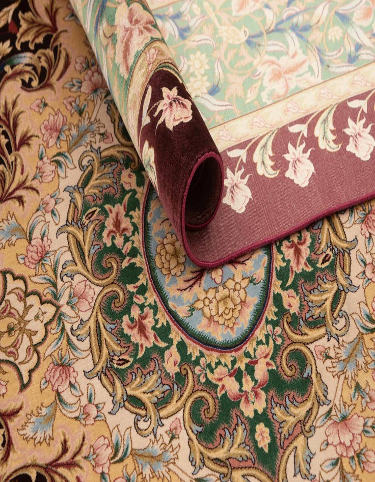 Detail image of  5' 8 x 8' 11 Ghom Design Rug