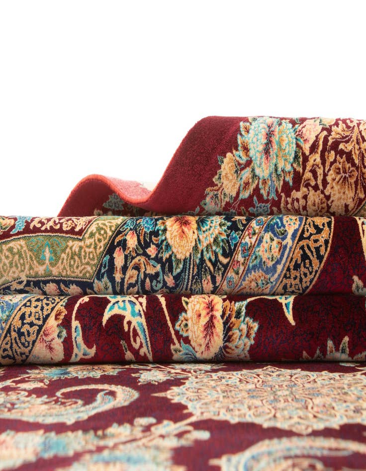 Detail image of  6' 6 x 9' 7 Ghom Design Rug