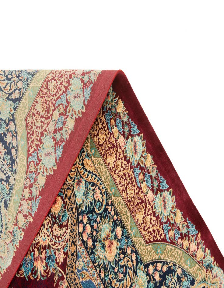 Detail image of  6' 6 x 9' 7 Ghom Design Rug