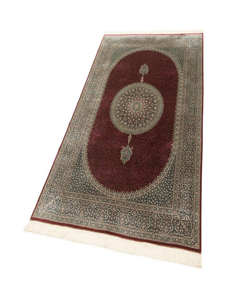 Detail image of  4' 9 x 7' 4 Ghom Design Rug