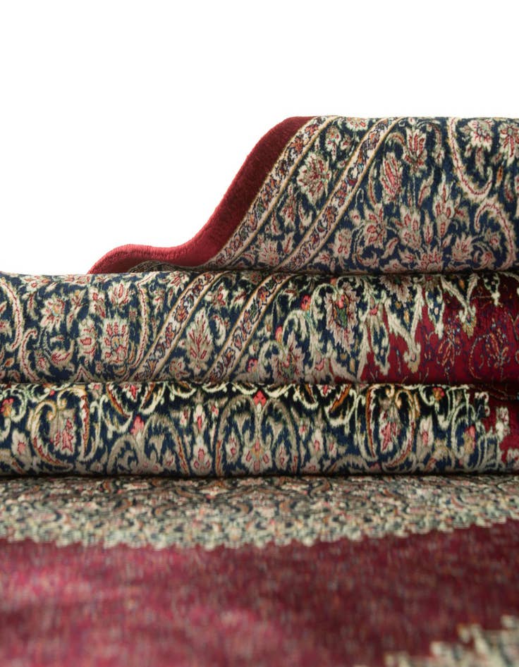 Detail image of  4' 9 x 7' 4 Ghom Design Rug