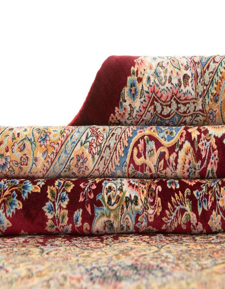 Detail image of  6' 6 x 9' 8 Ghom Design Rug