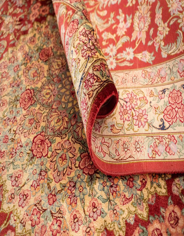 Detail image of  3' 3 x 4' 11 Ghom Silk Rug