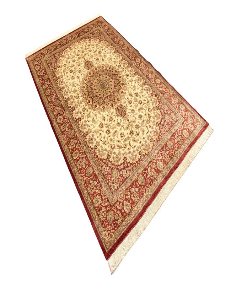 Detail image of  5' 2 x 8' Ghom Silk Rug