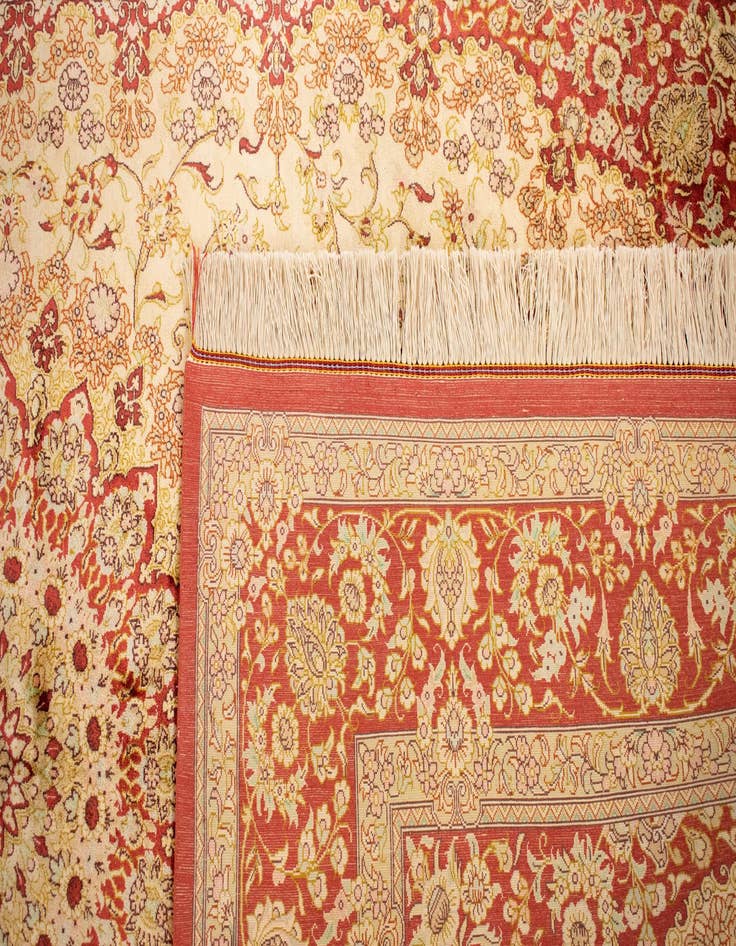 Detail image of  5' 2 x 8' Ghom Silk Rug