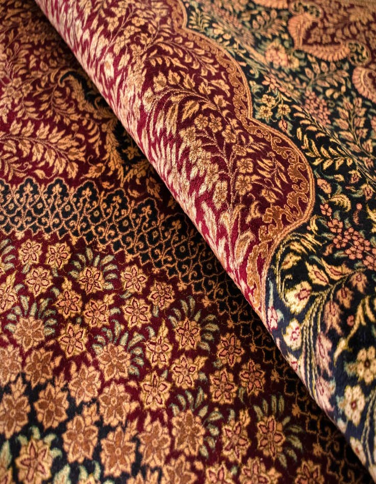 Detail image of  6' 6 x 9' 9 Ghom Silk Rug