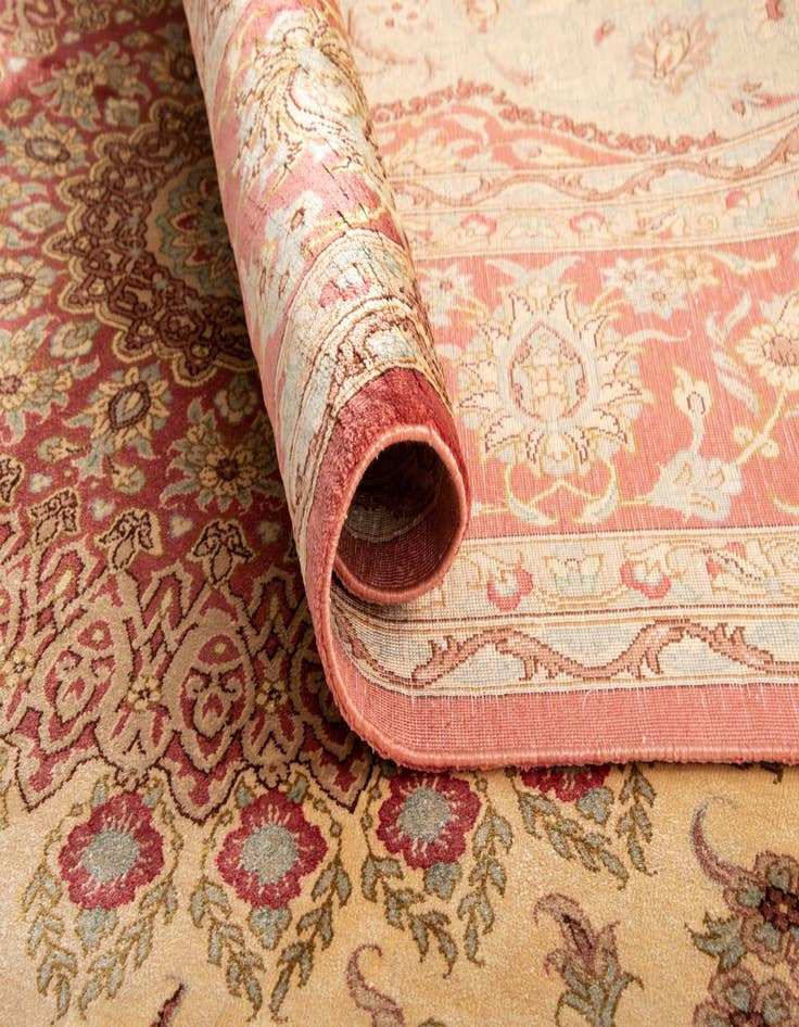 Detail image of  5' 3 x 8' Ghom Silk Rug