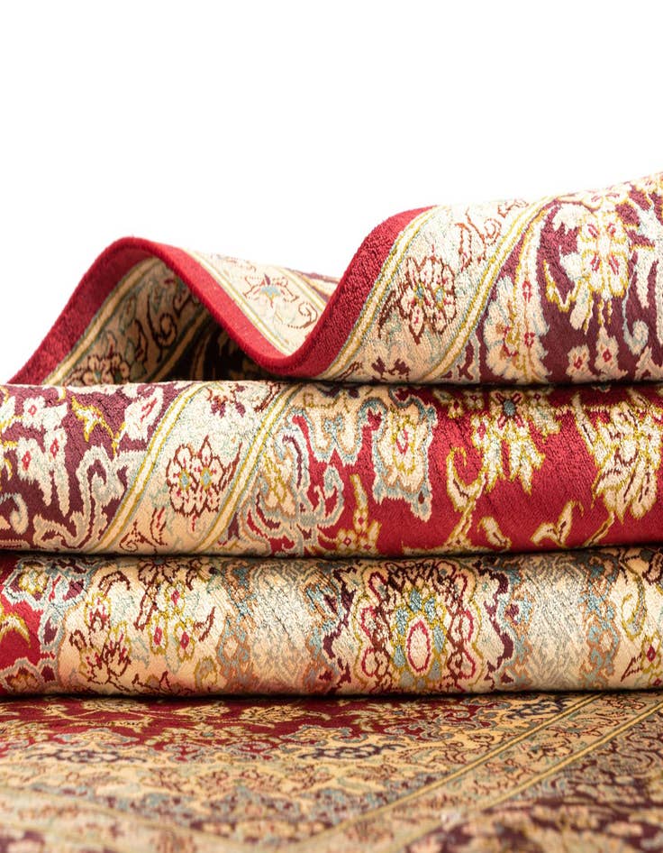 Detail image of  3' 3 x 4' 10 Ghom Silk Rug