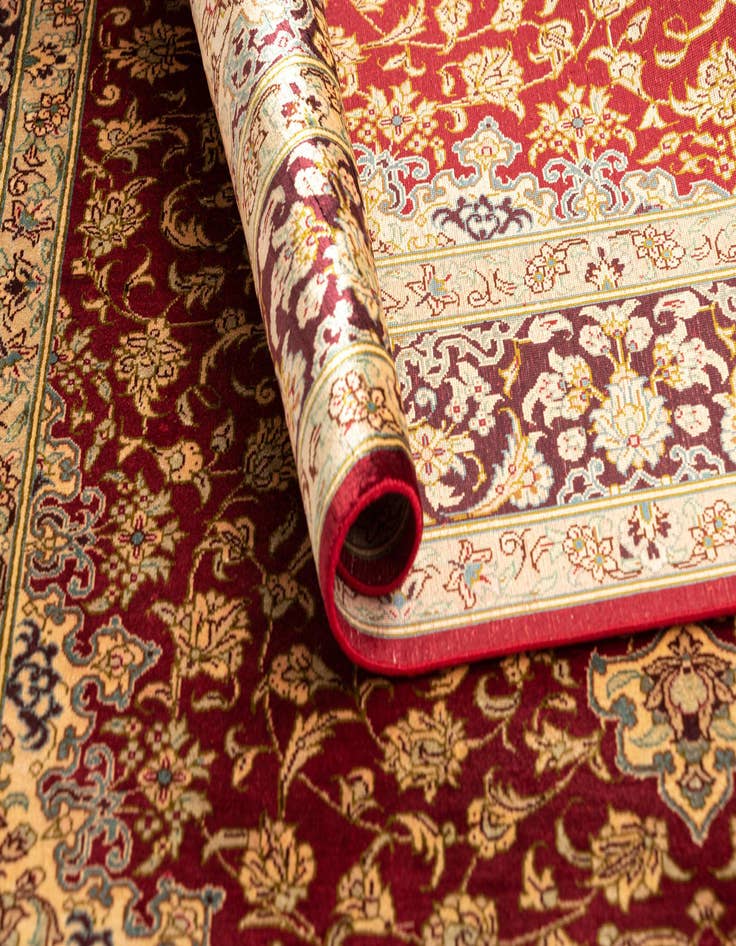 Detail image of  3' 3 x 4' 10 Ghom Silk Rug