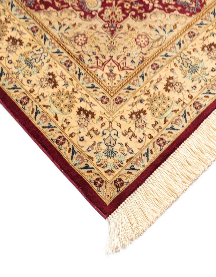 Detail image of  3' 3 x 4' 10 Ghom Silk Rug