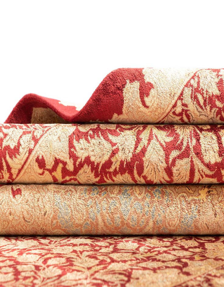 Detail image of  3' 3 x 4' 11 Ghom Silk Rug