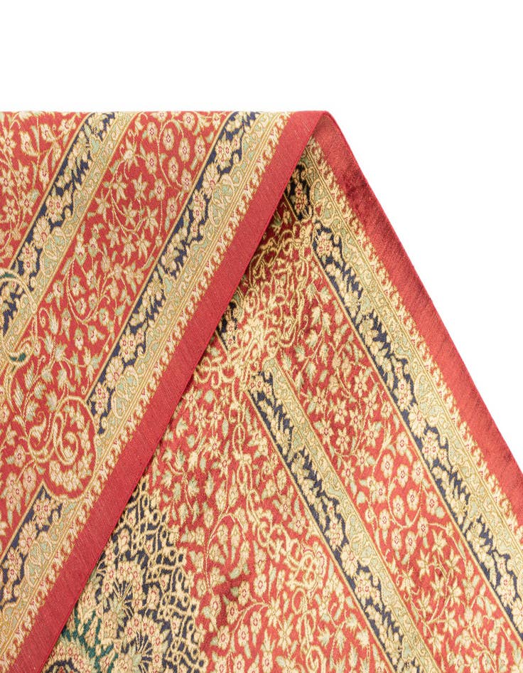 Detail image of  4' 4 x 6' 6 Ghom Silk Rug