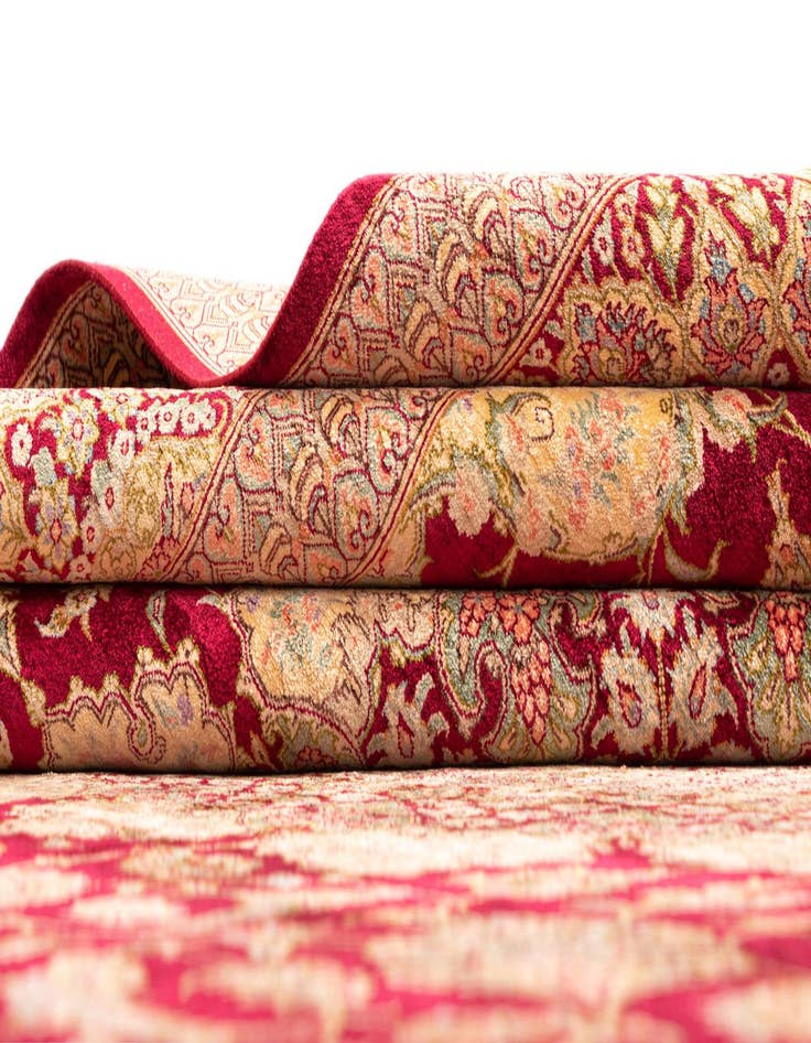 Detail image of  6' 5 x 9' 8 Ghom Silk Rug