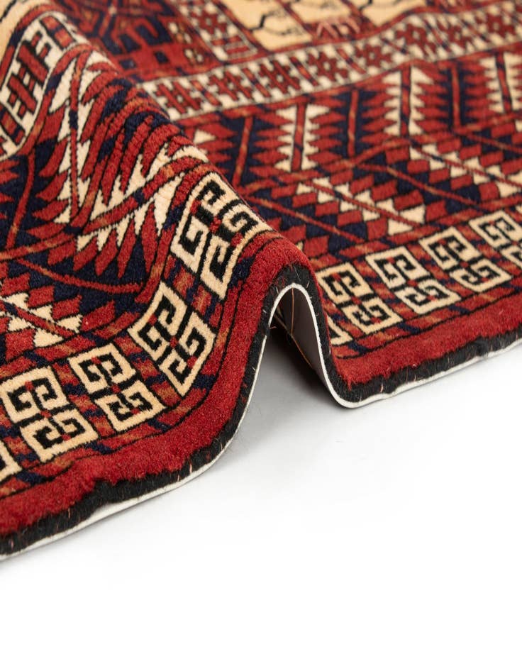 Detail image of  4' 5 x 6' 1  Hand Knotted Hacilou Wool Rug