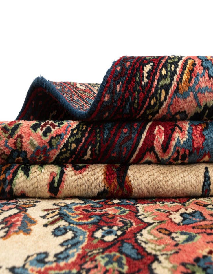 Detail image of  7' 8 x 9' 9 Hamedan Wool Rug