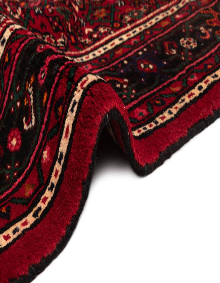 Detail image of  7' x 10' 6 Hamedan Wool Rug