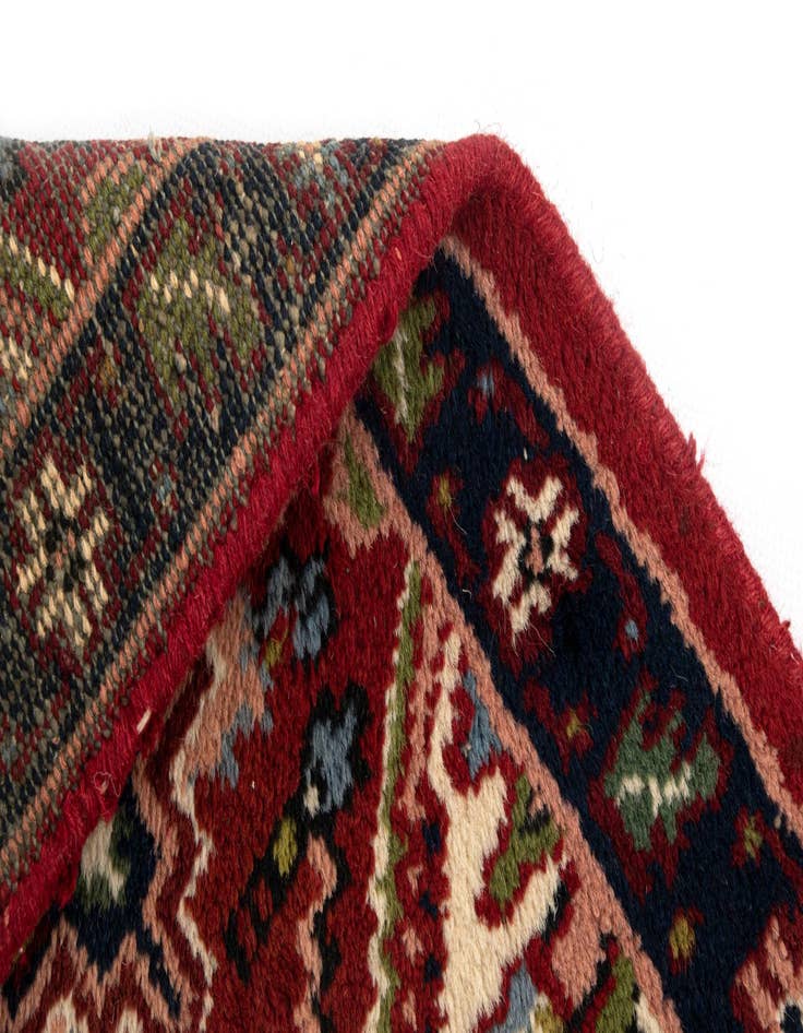 Detail image of  1' 4 x 2' Hamedan Wool Rug