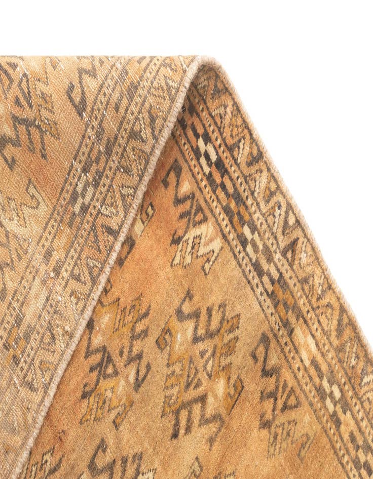 Detail image of  3' 4 x 5' Hamedan Rug