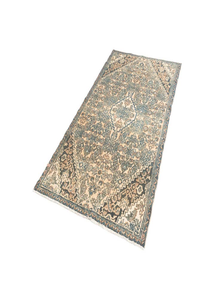 Detail image of  4' 2 x 7' 4 Hamedan Rug