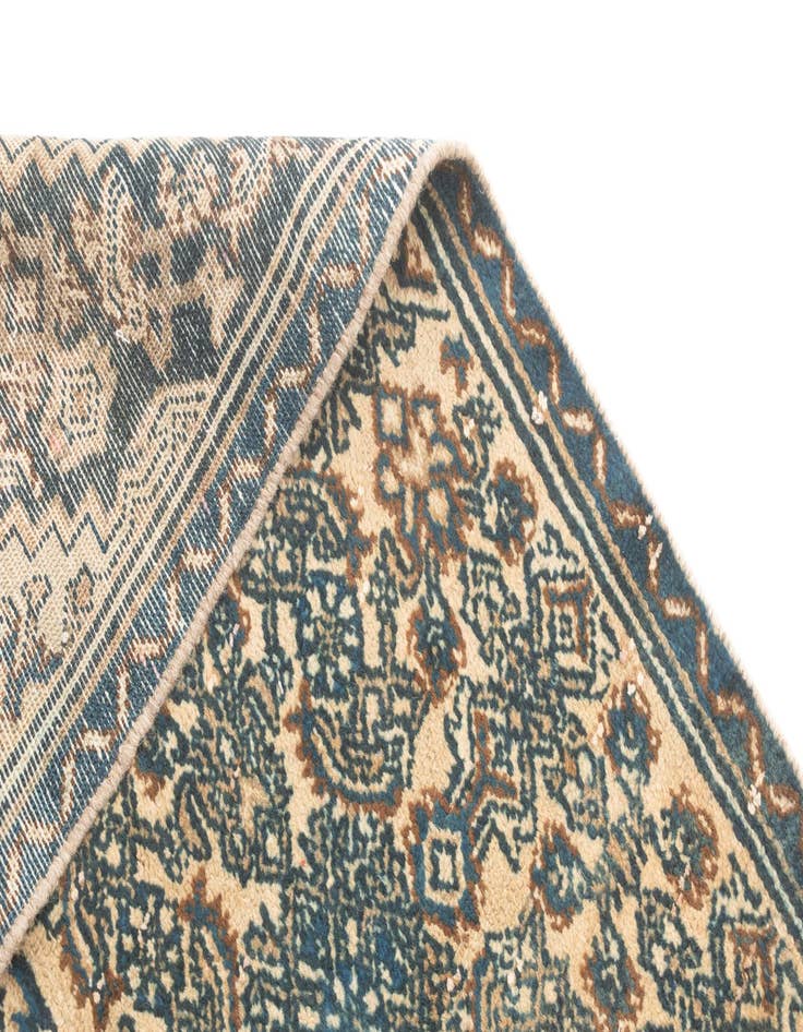 Detail image of  4' 2 x 7' 4 Hamedan Rug