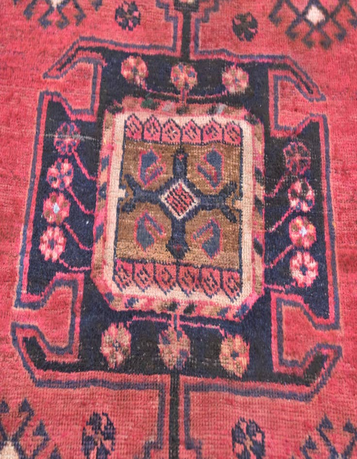 Detail image of  4' x 7' 9 Hamedan Wool Rug