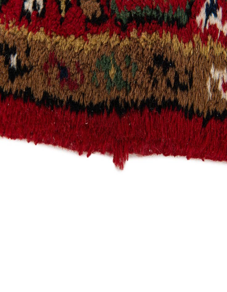 Detail image of  2' 6 x 4' 7  Hand Knotted Hamedan Wool Rug