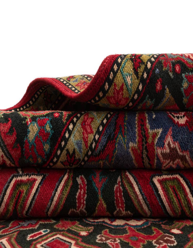 Detail image of  7' 9 x 10' 8 Heriz Wool Rug